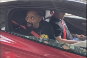 华体会APP-丁威迪中国行！会跳舞的汽车？丁威迪被国产汽车品牌仰望汽车震惊